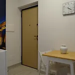 아파트 White Lady 폼페이