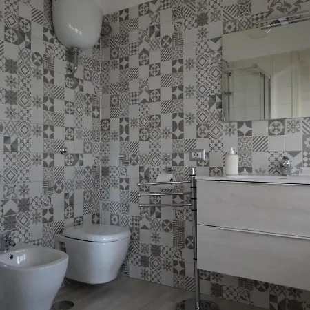 White Lady Apartment