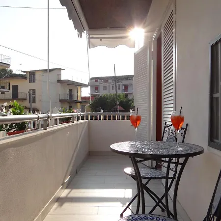 White Lady Apartment