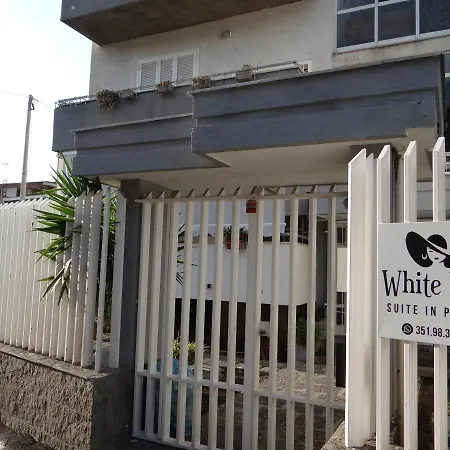 White Lady Apartment